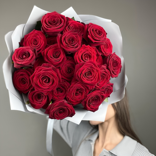 «Королевский бархат» – 25 роскошных красных роз из Эквадора  Ижевск Удмуртская Республика